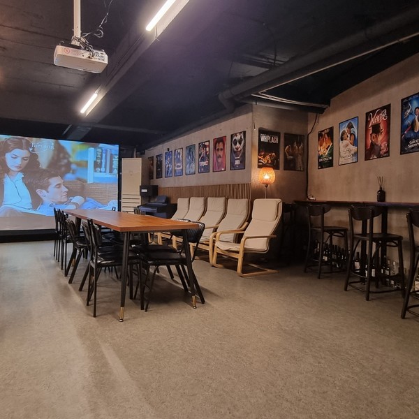 [서울 용산] 컨퍼런스 파티룸 팟씨어터 서울역점